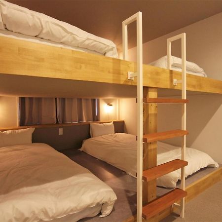 Sekai Hotel Nishikujyo Osaka Exteriör bild