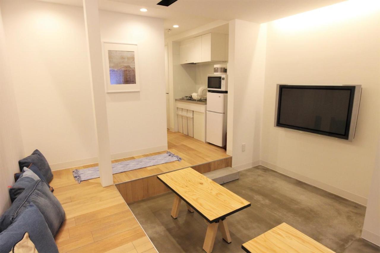 Sekai Hotel Nishikujyo Osaka Exteriör bild